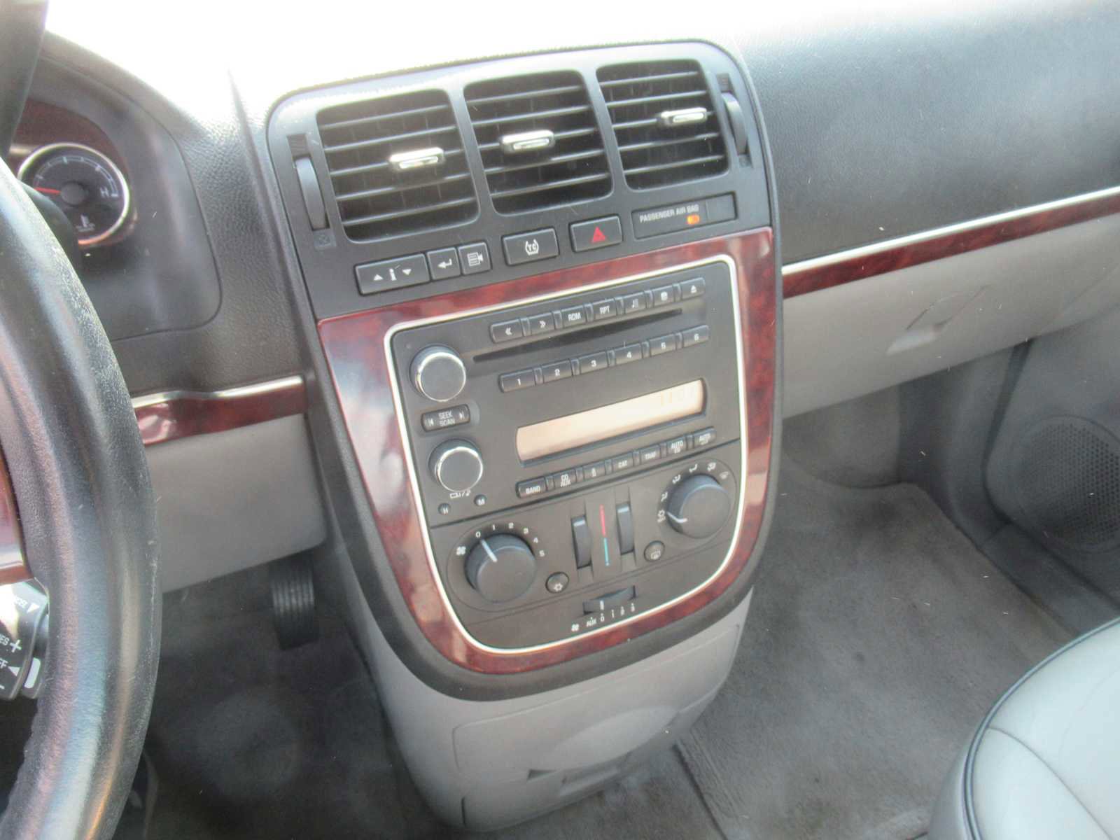 Used 2005 Buick Terraza CX image 20
