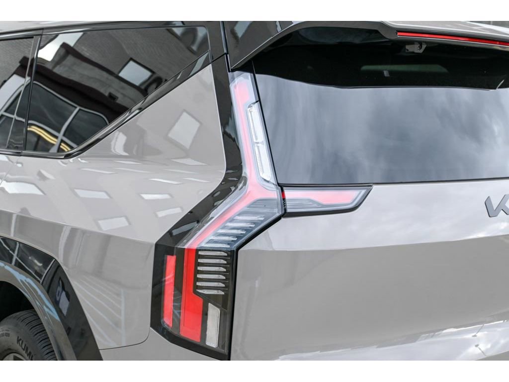 New 2026 Kia EV9 Land w/ Nightfall Edition Package image 11