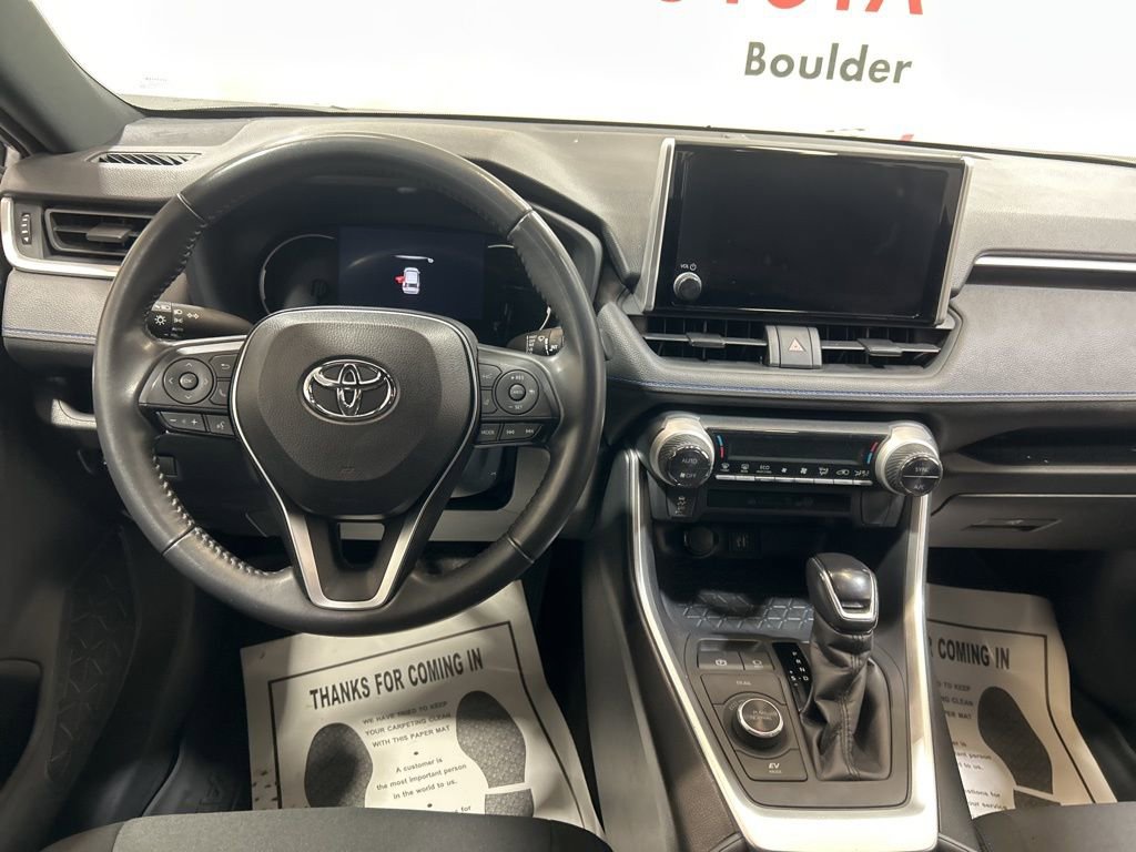 Used 2023 Toyota RAV4 SE image 22
