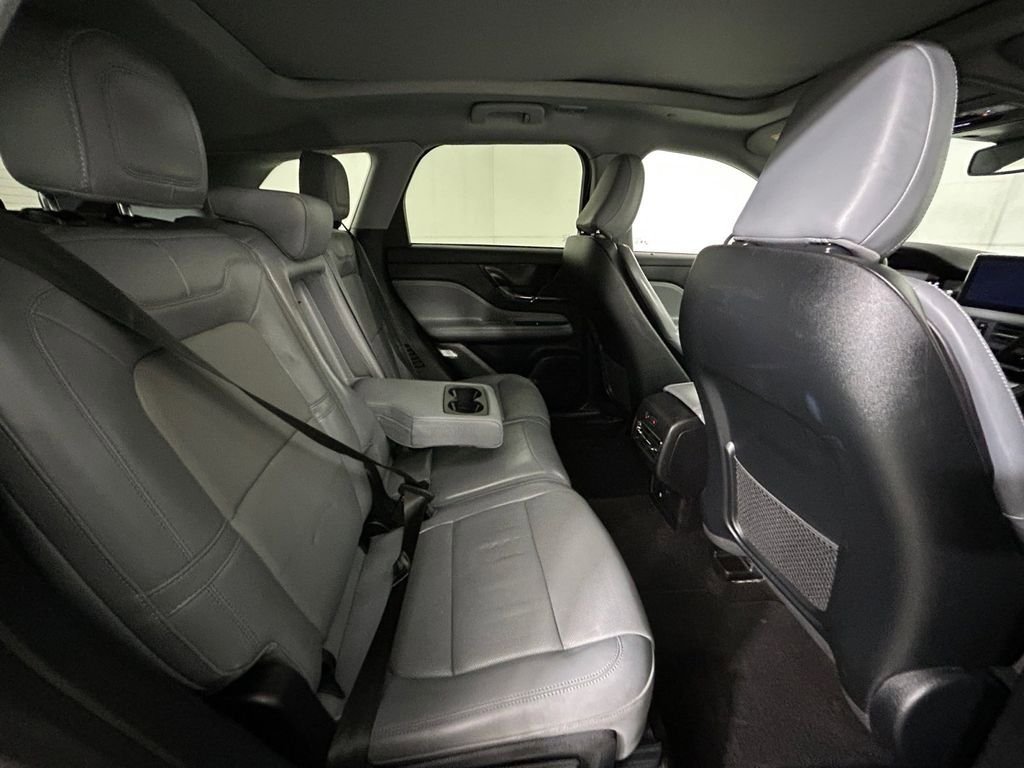 Used 2021 Lincoln Corsair FWD w/ Premium Package image 17