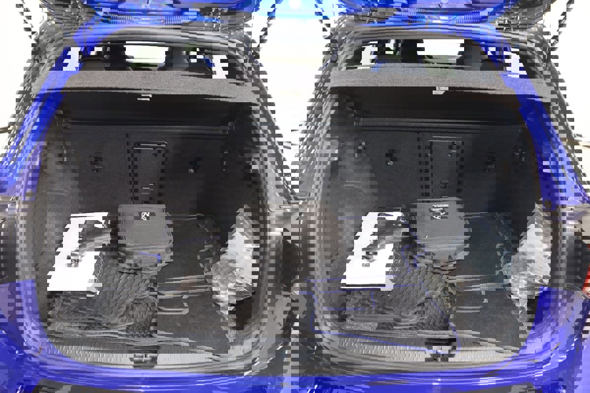 Used 2024 Volkswagen Golf R image 54