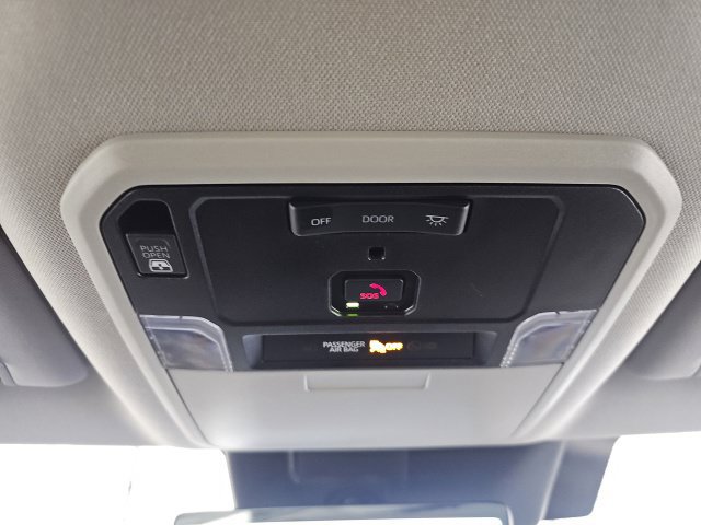 Used 2023 Toyota Tundra Limited AWD/4WD image 29