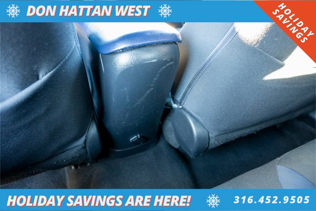 Used 2021 Toyota C-HR XLE image 23