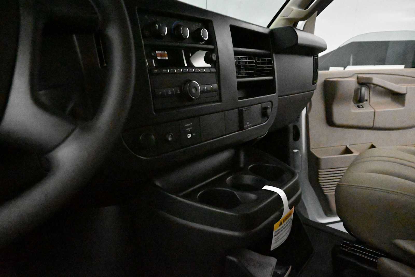 New 2026 GMC Savana 3500 Extended RWD image 16