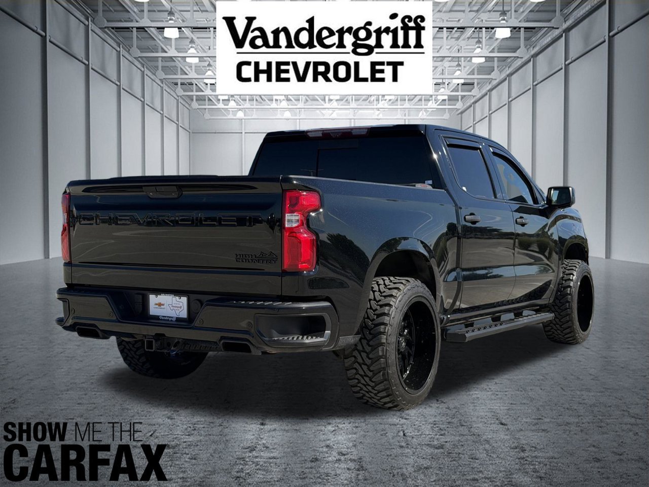 Used 2020 Chevrolet Silverado 1500 High Country w/ Technology Package AWD/4WD image 4