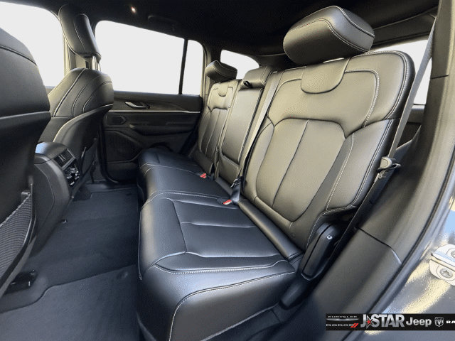 New 2026 Jeep Grand Cherokee Limited RWD image 19