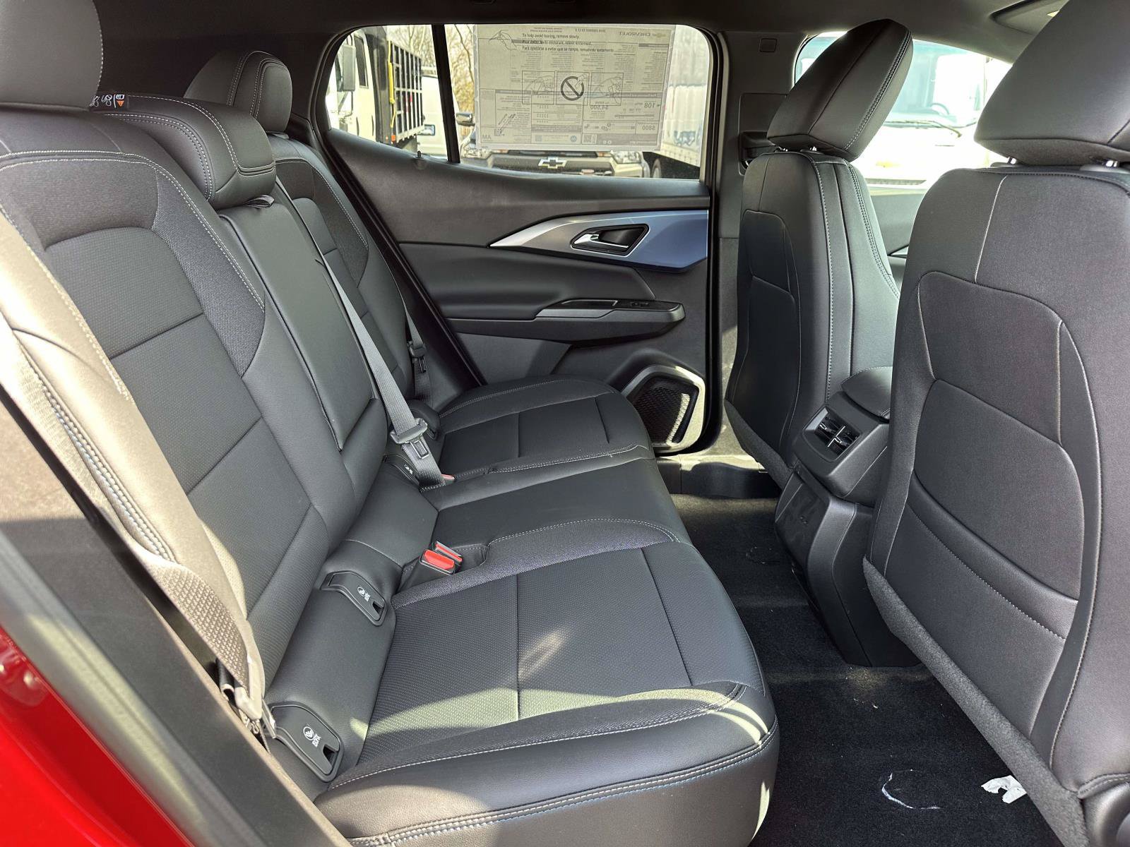 New 2026 Chevrolet Equinox EV LT w/ LPO, Blackout Package FWD image 24