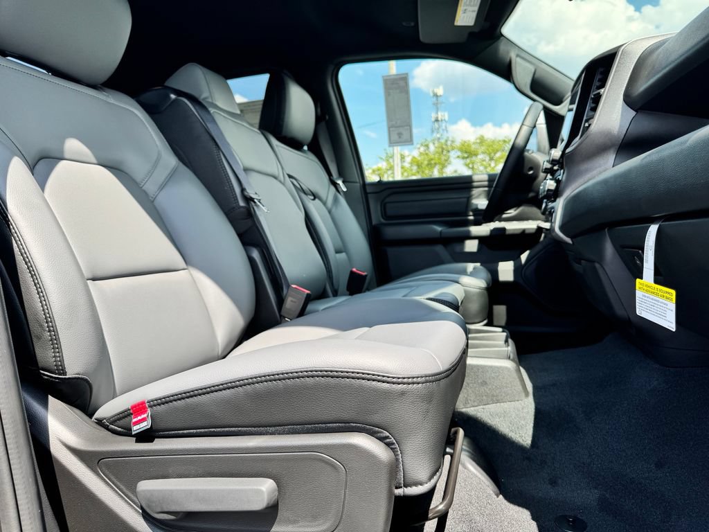 New 2026 RAM 1500 Tradesman AWD/4WD image 12