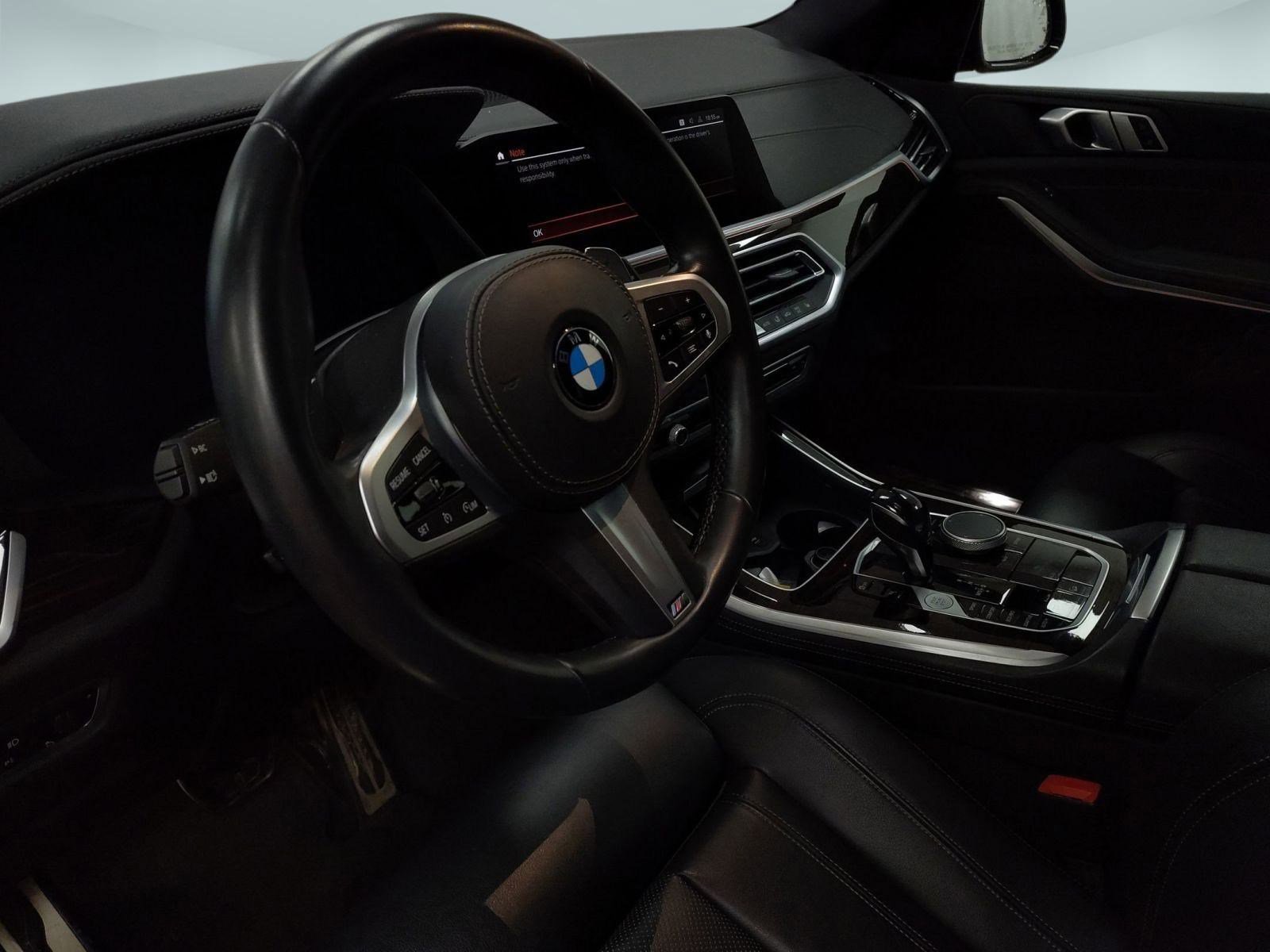 Used 2021 BMW X5 xDrive40i w/ M Sport Package image 4