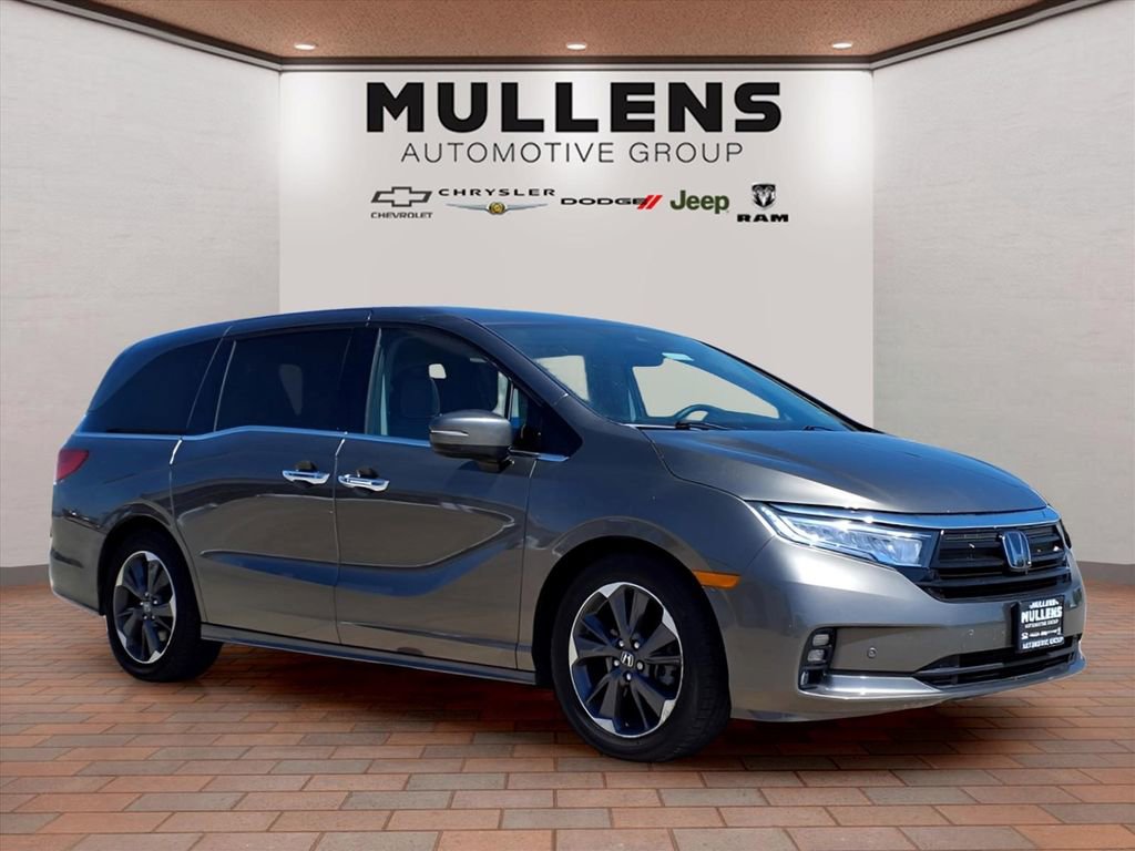 Used 2022 Honda Odyssey Elite image 3