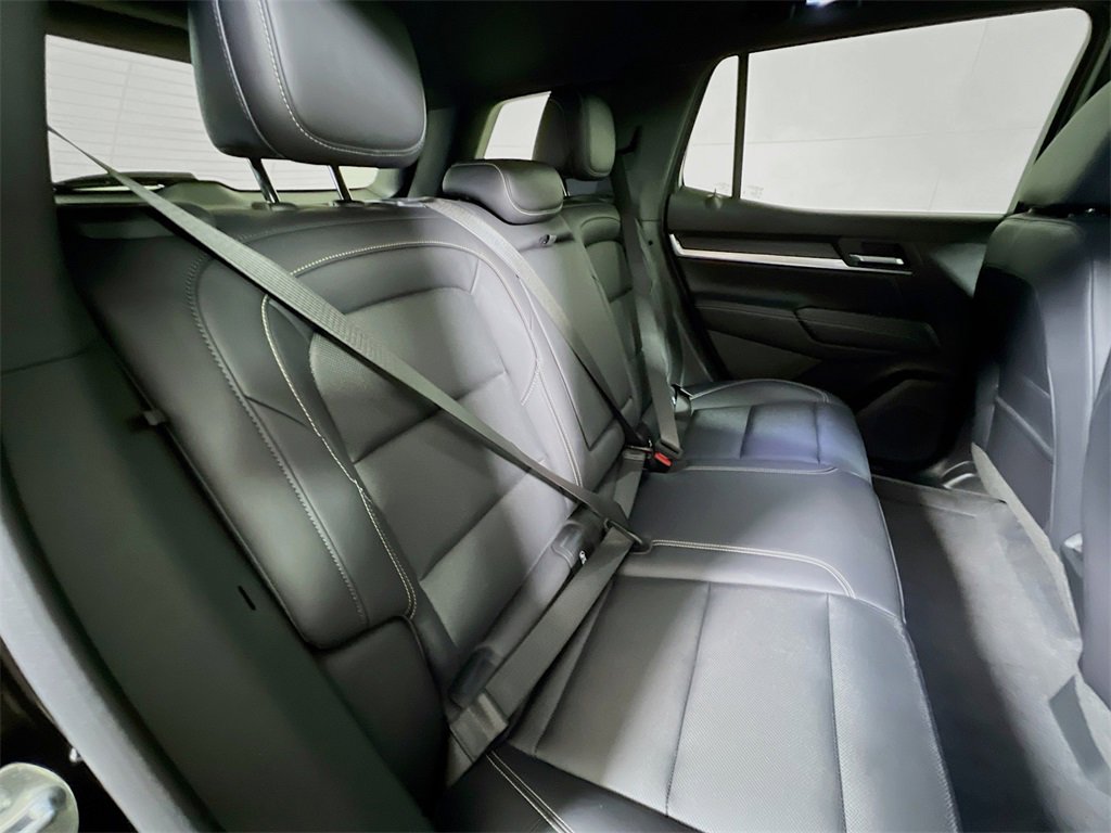 Used 2025 GMC Terrain Elevation w/ Elevation Premium Package image 24