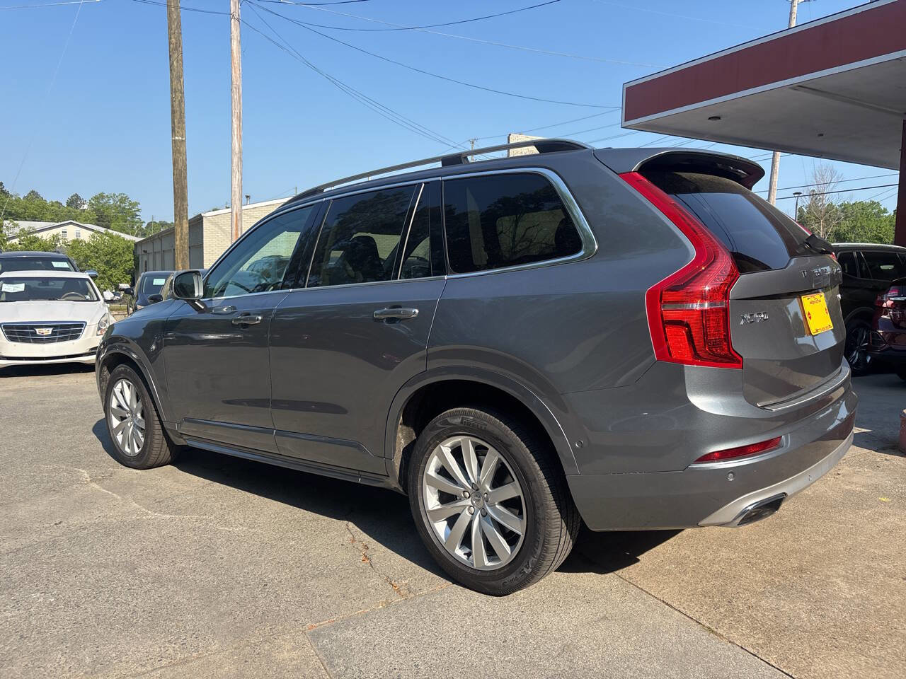 Used 2016 Volvo XC90 T6 Momentum w/ Momentum Plus Package AWD/4WD image 7