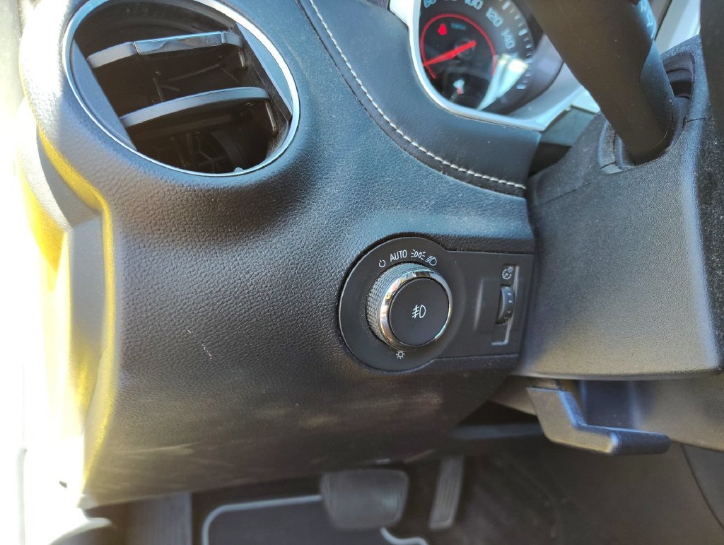 Used 2015 Chevrolet Camaro SS RWD image 17