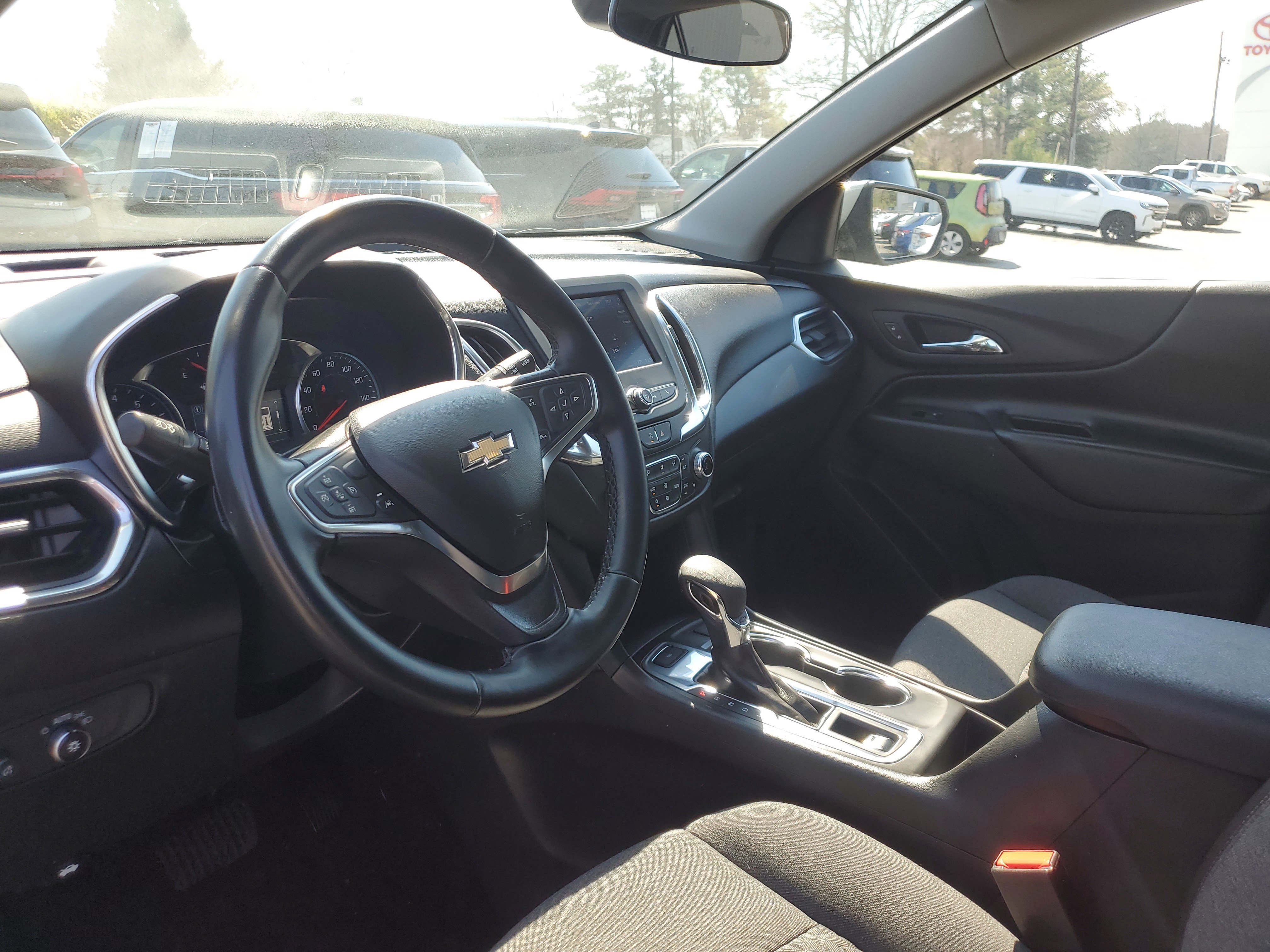 Used 2024 Chevrolet Equinox LT image 18