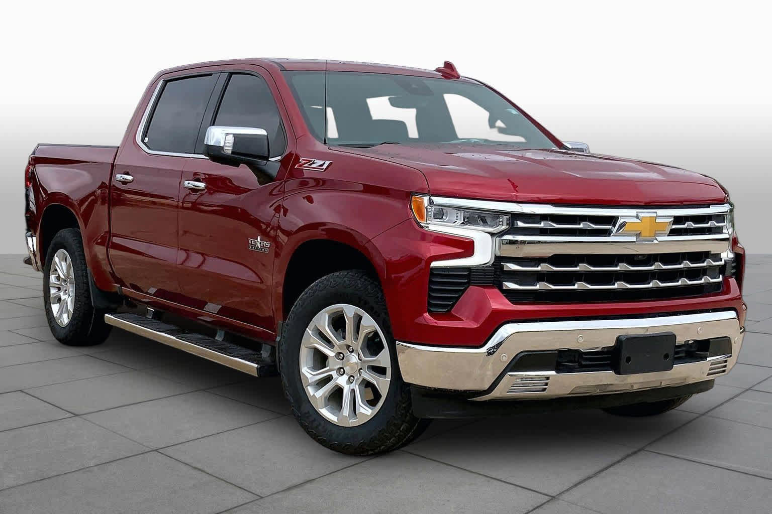 Certified 2023 Chevrolet Silverado 1500 LTZ w/ Technology Package AWD/4WD image 3