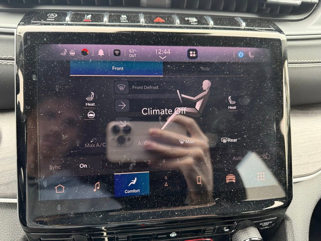 Used 2023 Jeep Grand Cherokee L Limited image 21