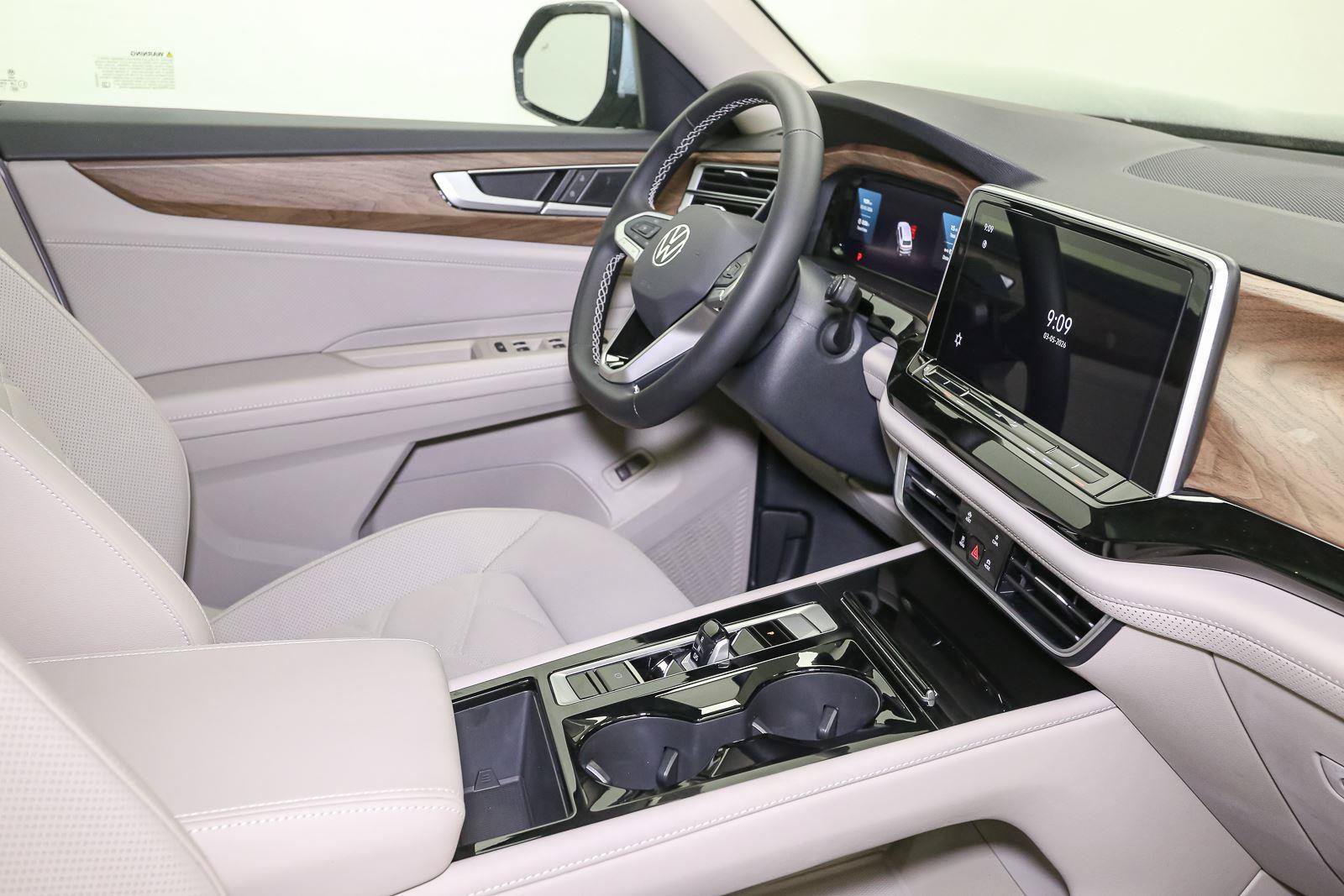 New 2026 Volkswagen Atlas SE AWD/4WD image 16