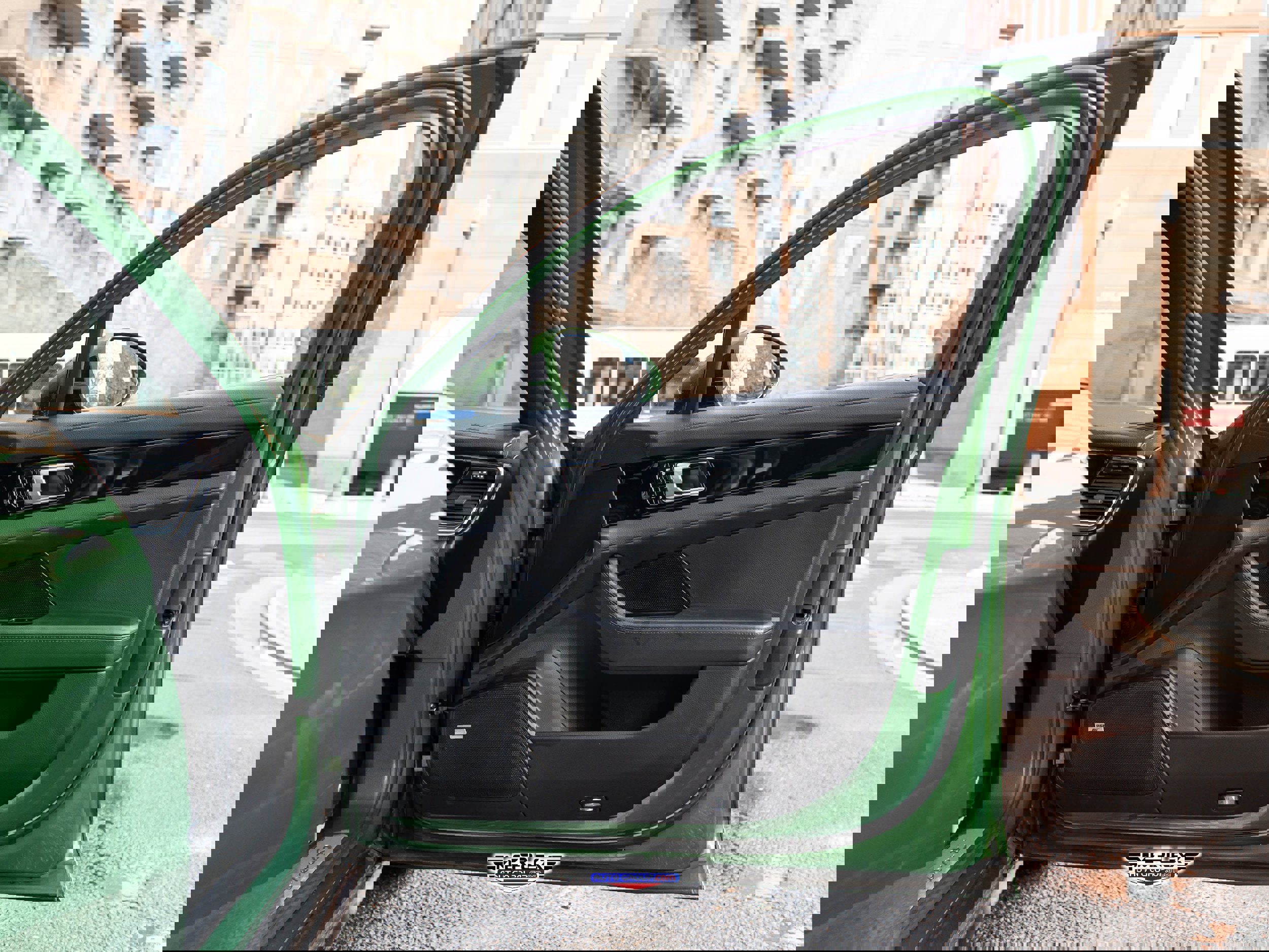 Used 2018 Porsche Panamera 4S image 48