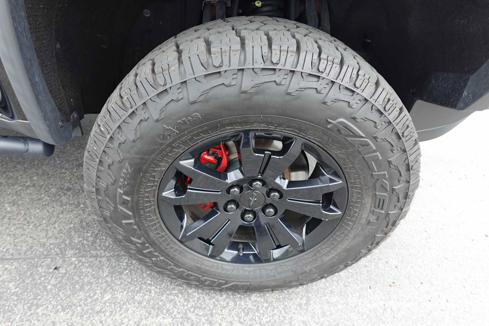 Used 2021 Chevrolet Colorado ZR2 w/ ZR2 Midnight Special Edition AWD/4WD image 36