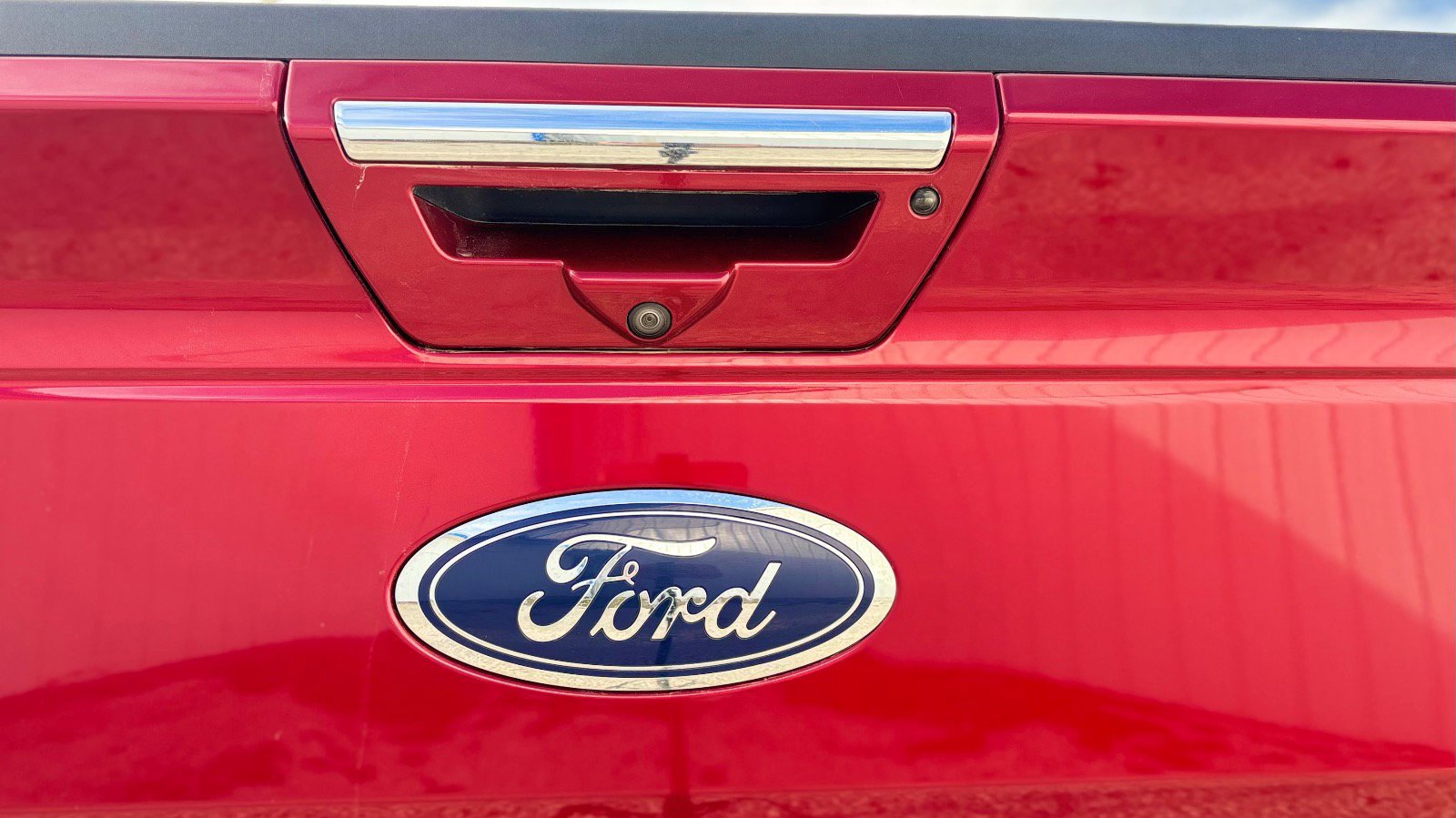 Certified 2019 Ford F150 Lariat w/ Equipment Group 502A Luxury image 12