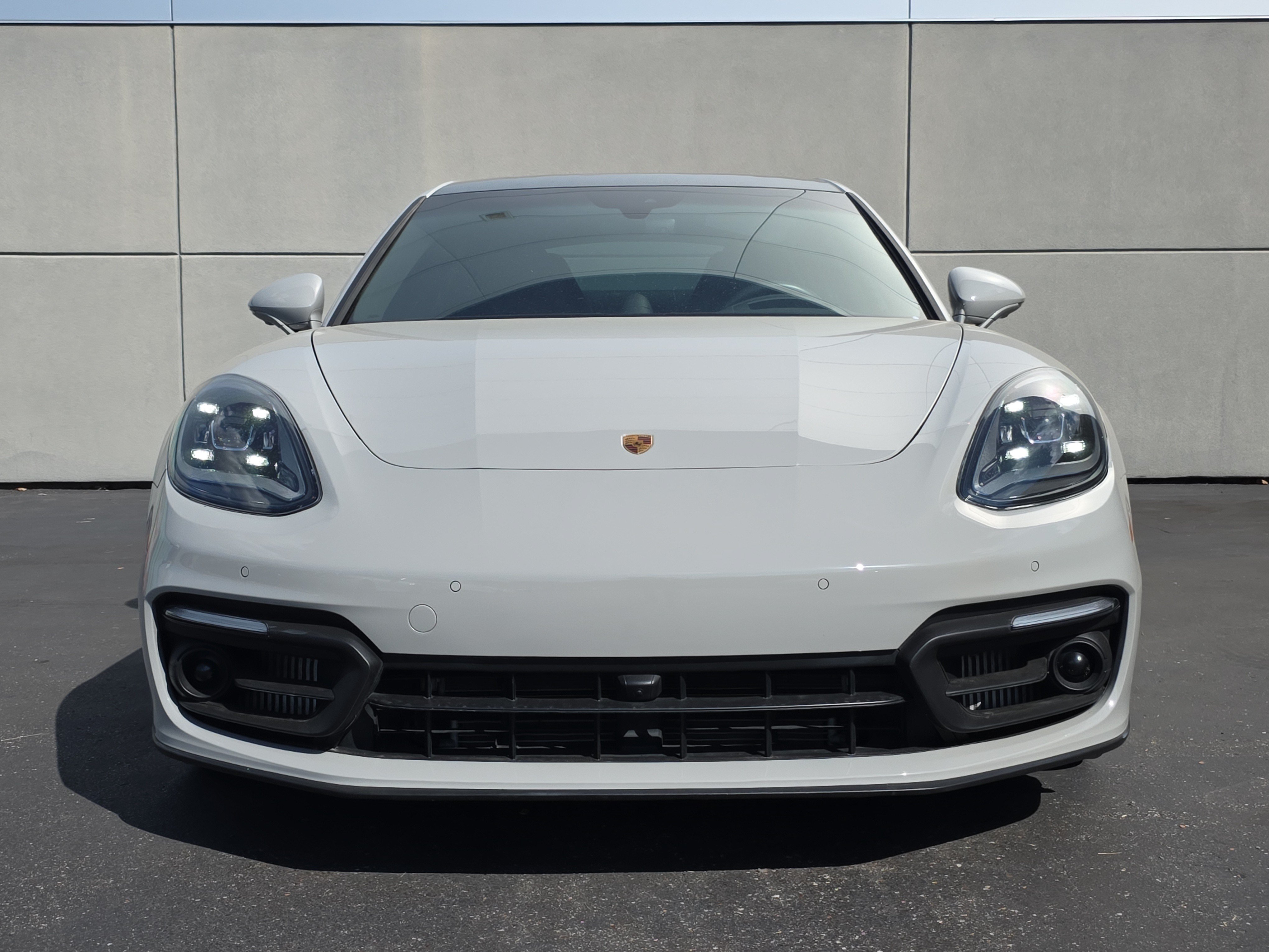 Certified 2023 Porsche Panamera image 10