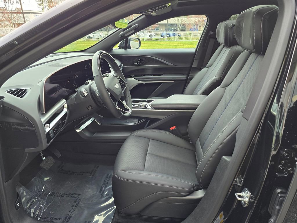 Used 2025 Cadillac Lyriq Sport image 20