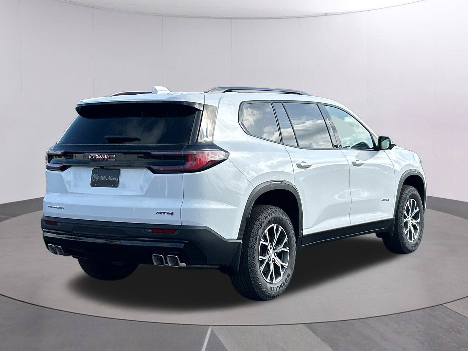 New 2026 GMC Acadia AT4 w/ Luxury Package AWD/4WD image 7