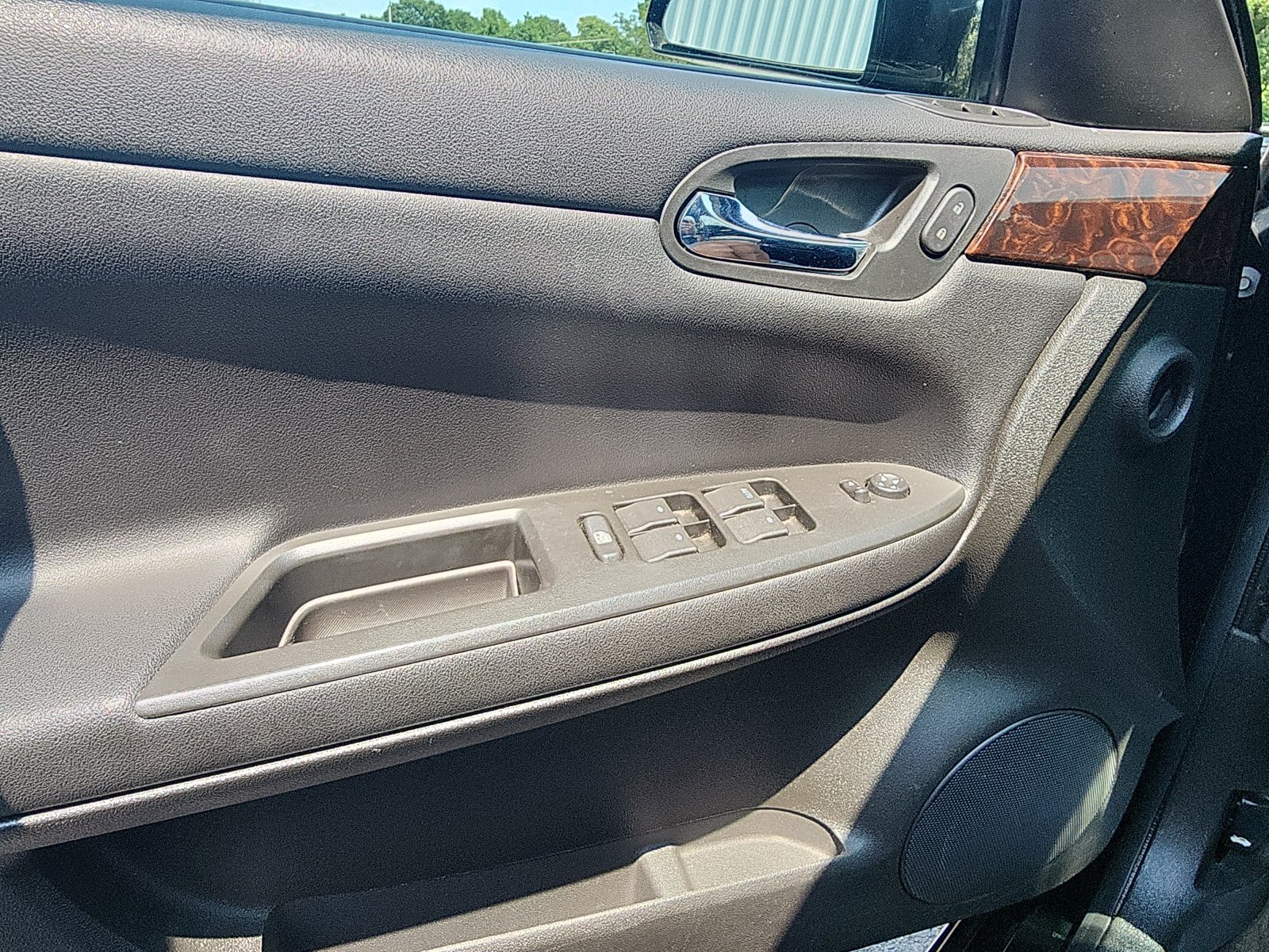 Used 2012 Chevrolet Impala LS FWD image 18