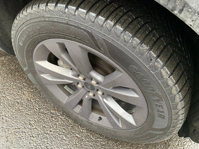 Used 2023 Ford Explorer XLT w/ Equipment Group 202A image 9