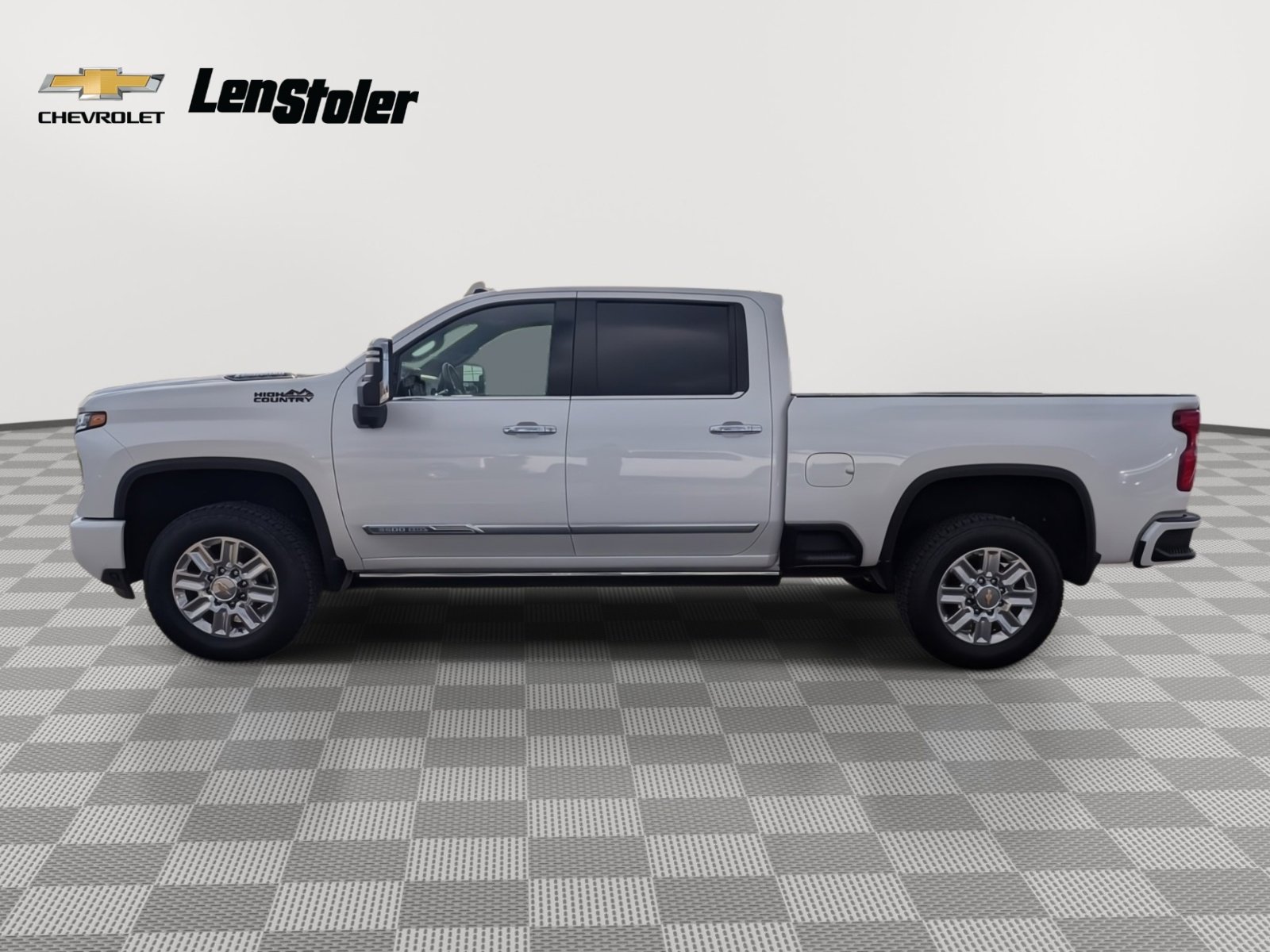 Used 2024 Chevrolet Silverado 3500 High Country w/ High Country Premium Package image 2
