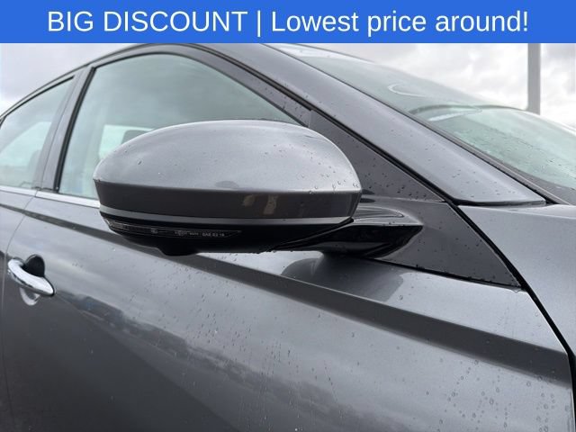 Used 2025 Nissan Altima 2.5 SL FWD image 5