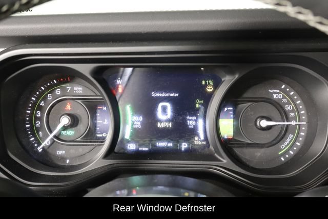 Used 2025 Jeep Wrangler Unlimited Sahara w/ Safety Group AWD/4WD image 11