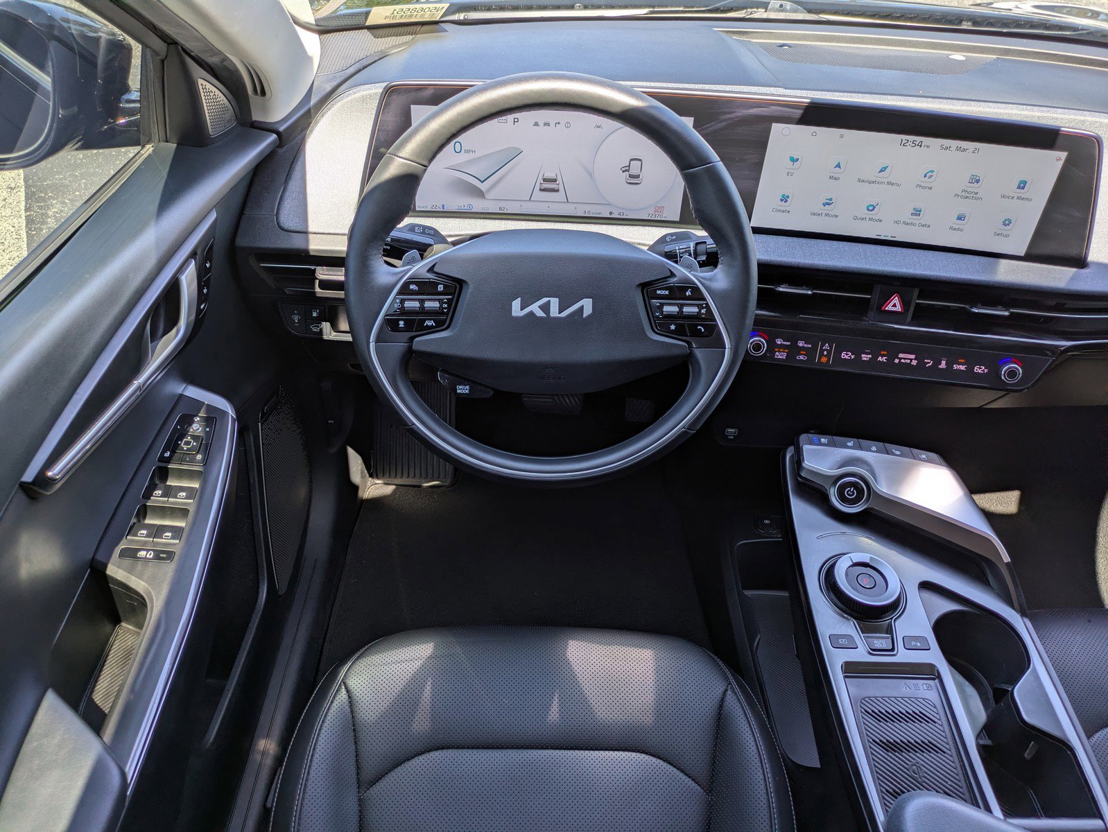 Certified 2022 Kia EV6 Wind w/ Wind Technology Package image 13