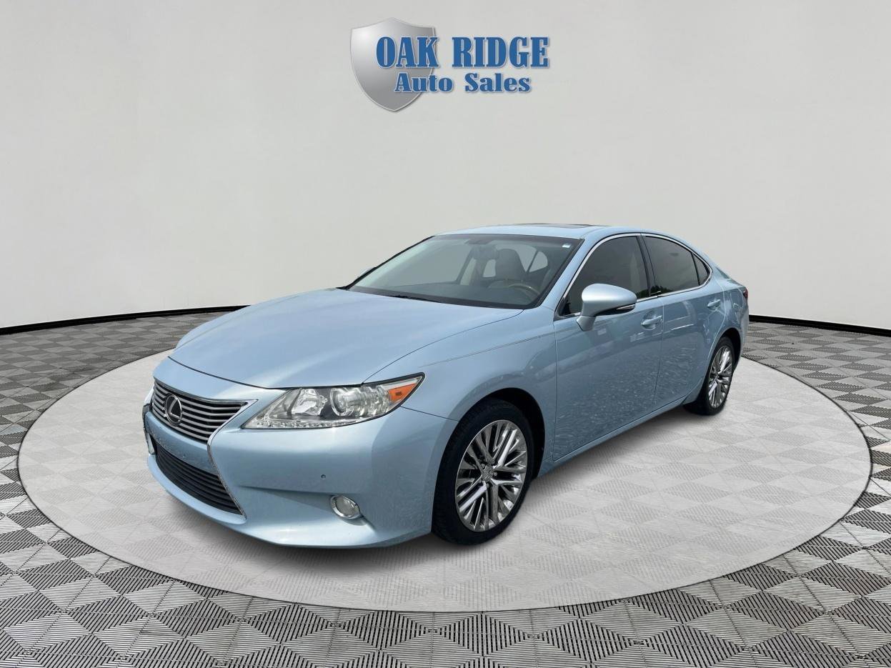 Used 2013 Lexus ES 350 w/ Luxury Pkg FWD image 1
