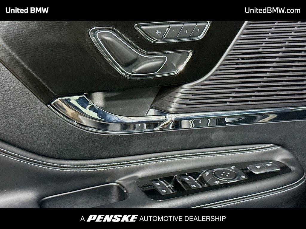Used 2022 Lincoln Corsair Reserve w/ Elements Package FWD image 3
