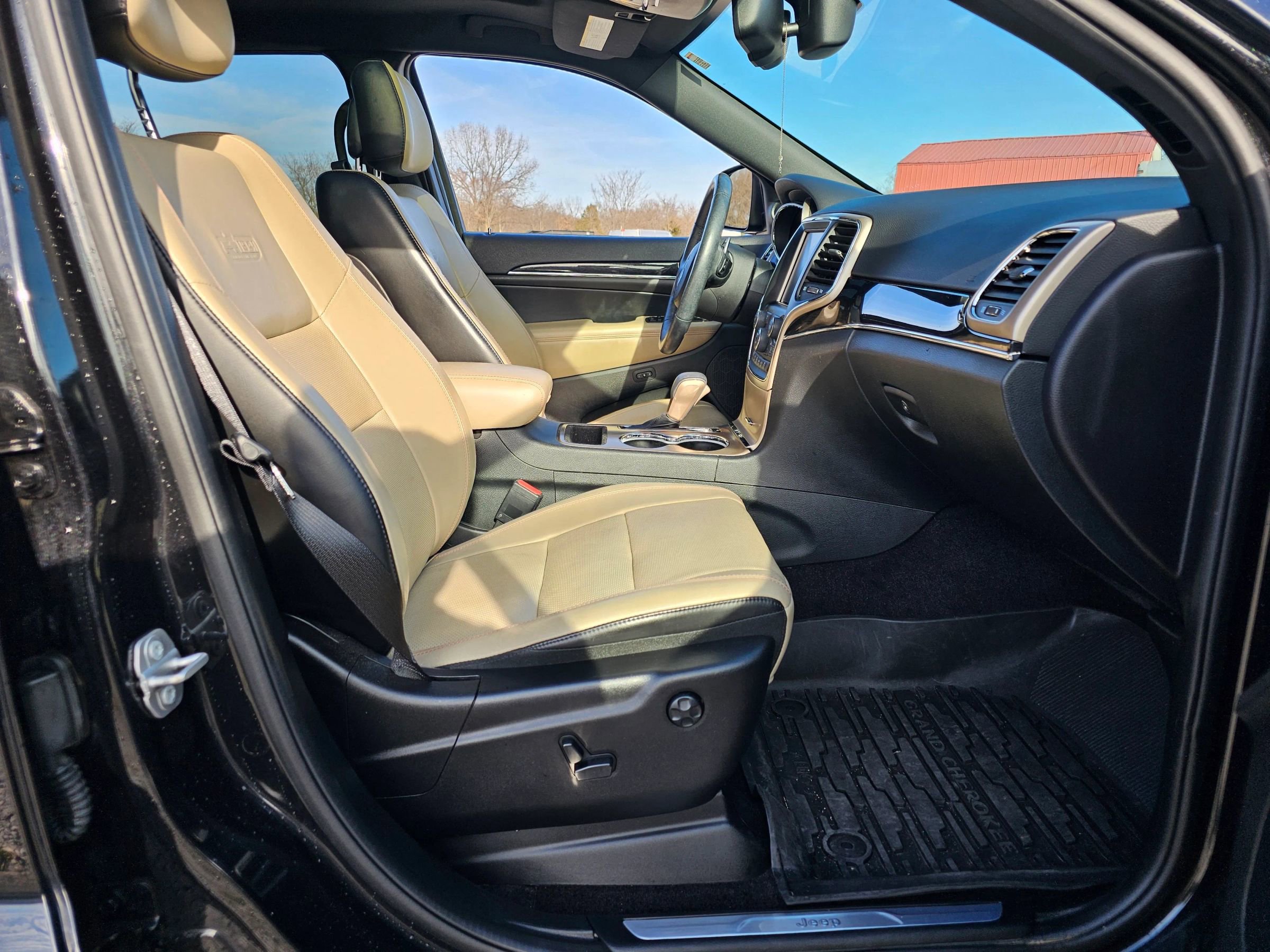 Used 2016 Jeep Grand Cherokee Limited 75th Anniversary image 5