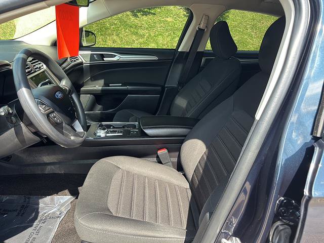 Certified 2020 Ford Fusion SE FWD image 11