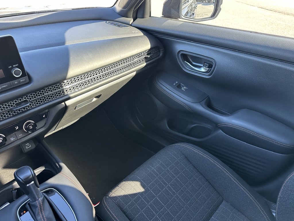 Used 2024 Honda HR-V Sport image 14