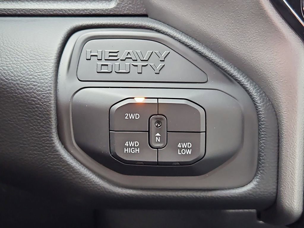 New 2026 RAM 2500 Laramie AWD/4WD image 26