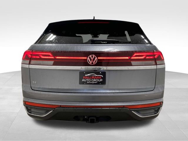 Used 2024 Volkswagen Atlas Cross Sport SE image 3