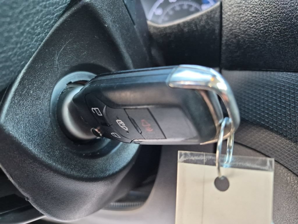 Used 2020 Ford Transit Connect XLT FWD image 19