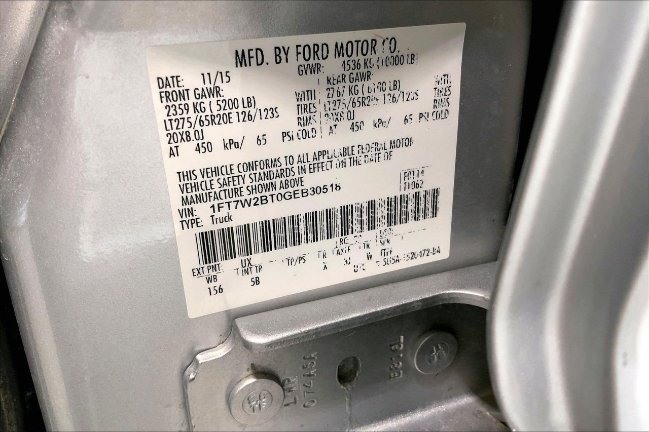 Used 2016 Ford F250 Lariat w/ Lariat Ultimate Package AWD/4WD image 33