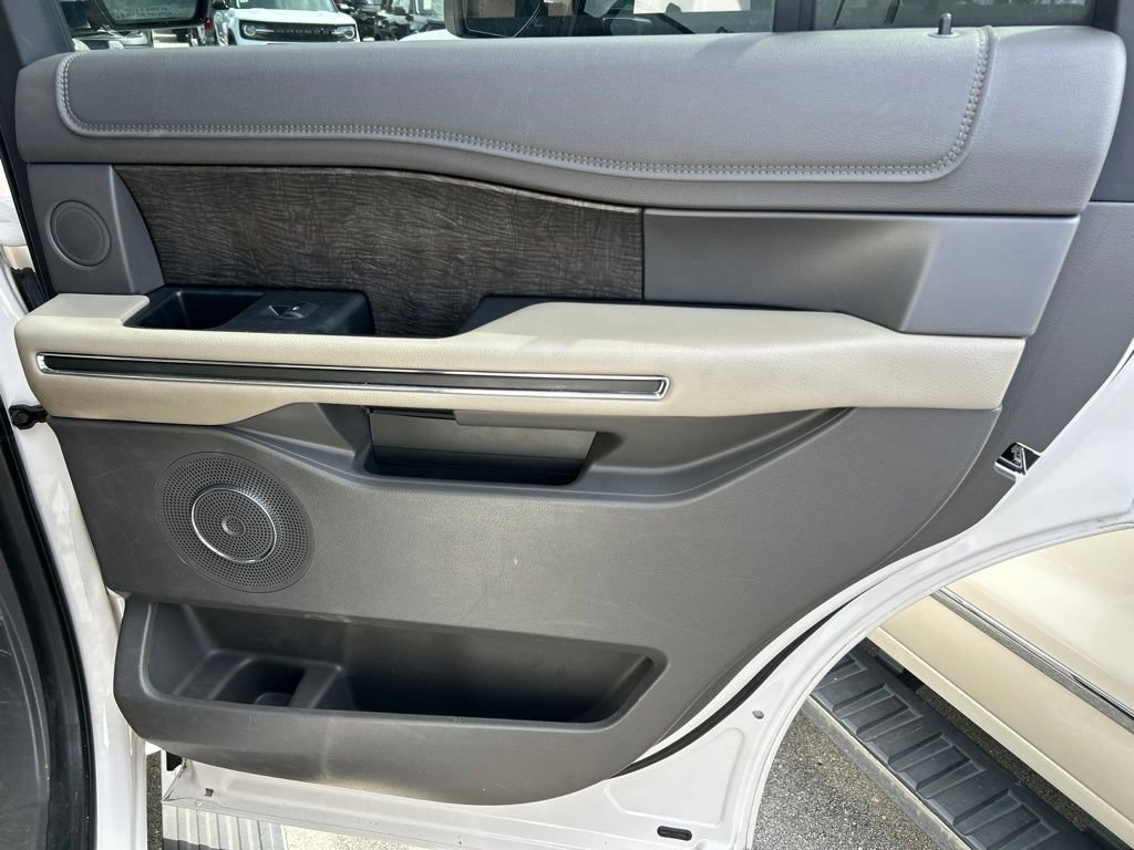 Used 2019 Ford Expedition Limited w/ Special Edition Package RWD image 45