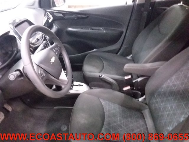 Used 2021 Chevrolet Spark LT FWD image 10