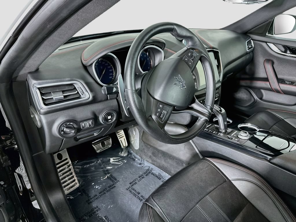 Used 2019 Maserati Ghibli GranSport RWD image 4