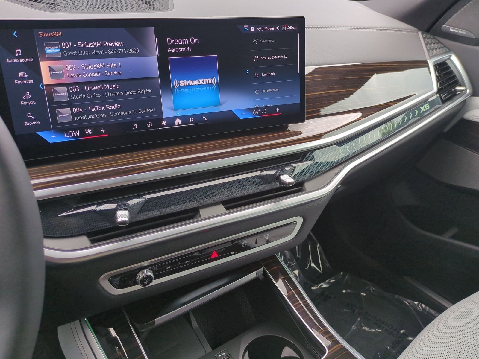 Used 2025 BMW X5 xDrive50e w/ Premium Package image 31