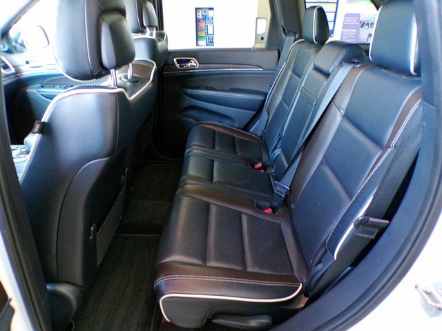 Used 2015 Jeep Grand Cherokee Overland AWD/4WD image 10