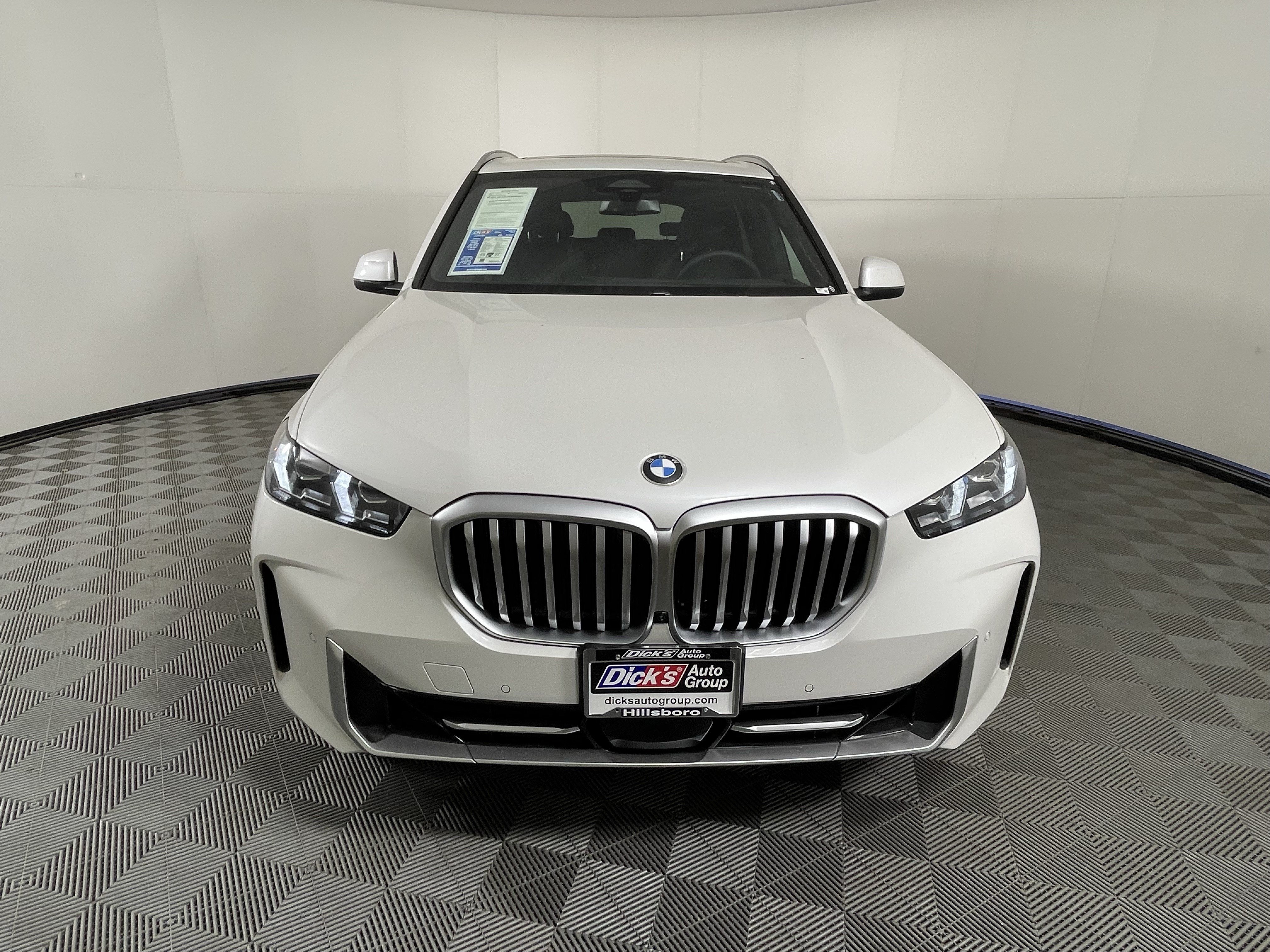Used 2026 BMW X5 xDrive40i w/ Premium Package AWD/4WD image 8