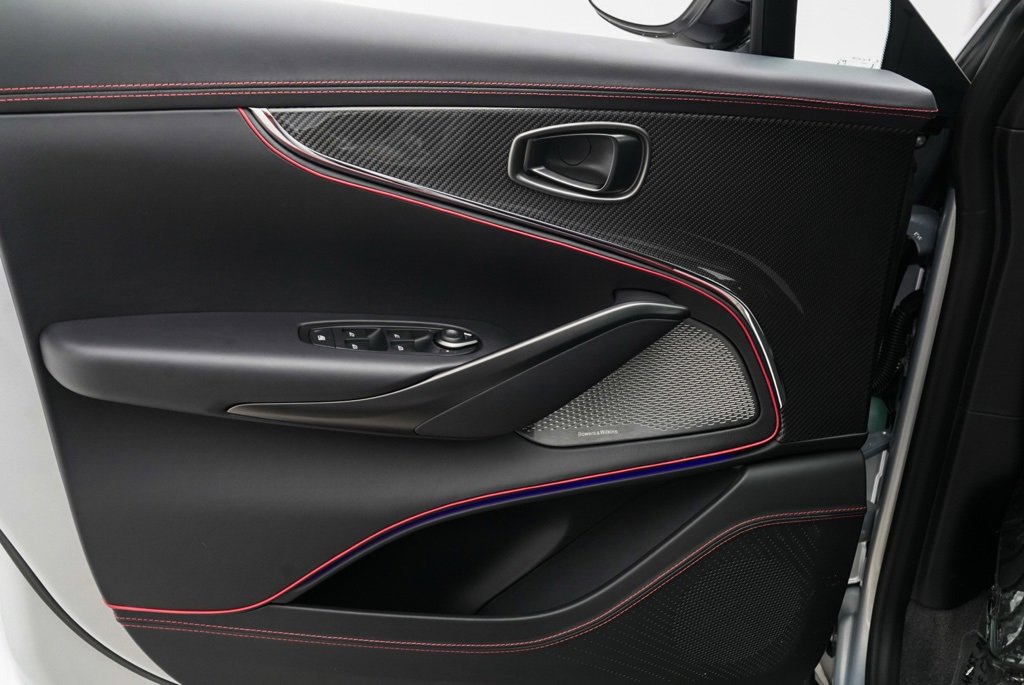 New 2026 Aston Martin DBX S image 11