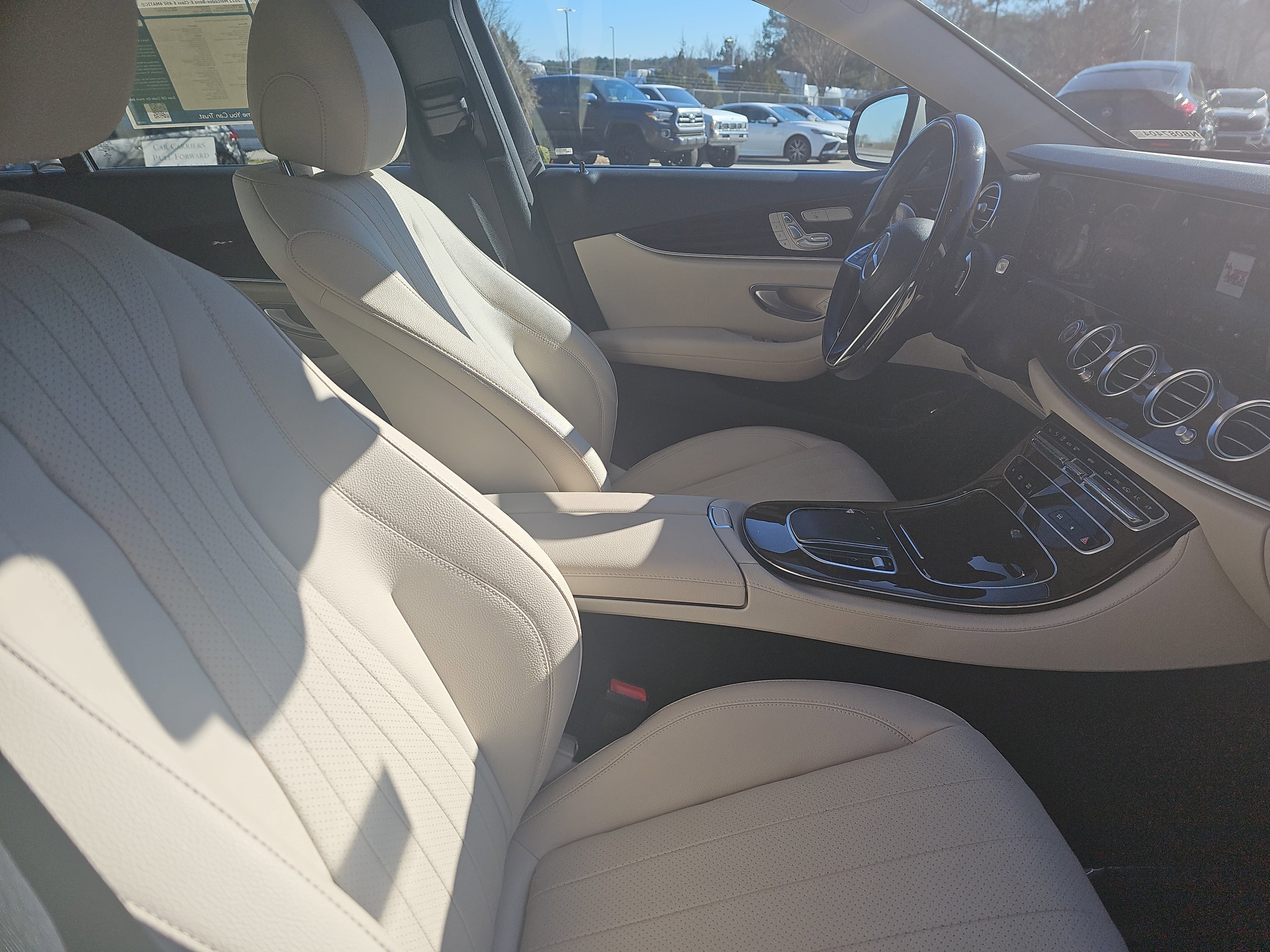 Certified 2022 Mercedes-Benz E 450 4MATIC Sedan image 10